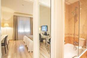 Hotel Pirineo Figueres by Pierre and Vacances