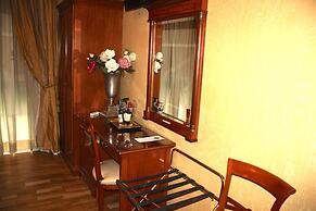 Luxury Rooms H 2000 Roma