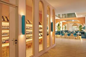 Le Meridien Ra Beach Hotel & Spa