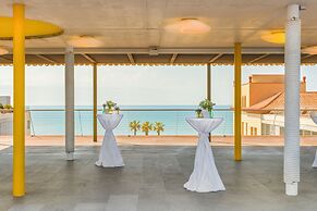 Le Meridien Ra Beach Hotel & Spa