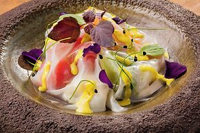 Le Meridien Ra Beach Hotel & Spa