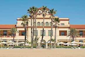 Le Meridien Ra Beach Hotel & Spa