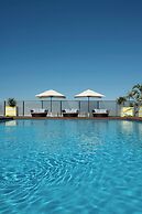 Le Meridien Ra Beach Hotel & Spa