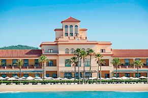 Le Meridien Ra Beach Hotel & Spa
