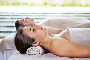 Le Meridien Ra Beach Hotel & Spa