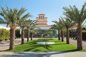 Le Meridien Ra Beach Hotel & Spa