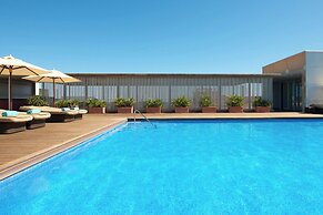 Le Meridien Ra Beach Hotel & Spa