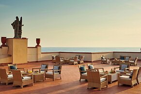 Le Meridien Ra Beach Hotel & Spa