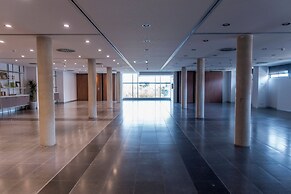 Le Meridien Ra Beach Hotel & Spa
