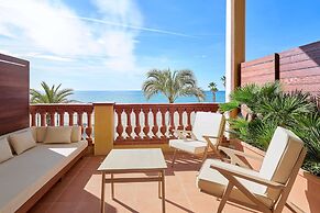 Le Meridien Ra Beach Hotel & Spa