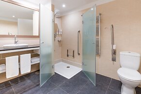 Le Meridien Ra Beach Hotel & Spa