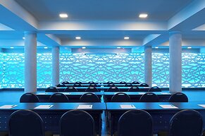 Le Meridien Ra Beach Hotel & Spa