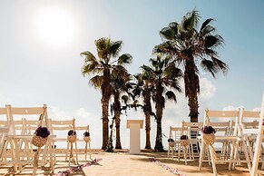 Le Meridien Ra Beach Hotel & Spa