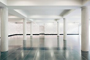 Le Meridien Ra Beach Hotel & Spa