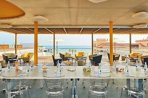 Le Meridien Ra Beach Hotel & Spa