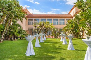 Le Meridien Ra Beach Hotel & Spa