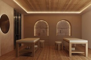 Le Meridien Ra Beach Hotel & Spa