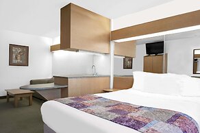 Microtel Inn & Suites by Wyndham Mankato