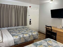 Motel 6 Riviera Beach, FL