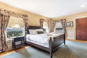 Traditions Hotel & Spa, Ascend Hotel Collection