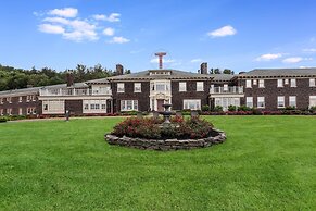 Traditions Hotel & Spa Johnson City - Binghamton, an Ascend Collection