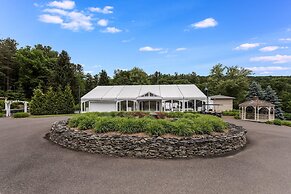 Traditions Hotel & Spa Johnson City - Binghamton, an Ascend Collection