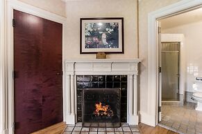 Traditions Hotel & Spa Johnson City - Binghamton, an Ascend Collection