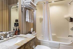 Traditions Hotel & Spa Johnson City - Binghamton, an Ascend Collection