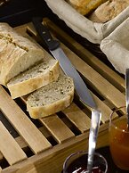 Hotel Campanile Bourges Nord- Saint Doulchard