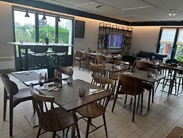 Campanile NATURE - Paris Ouest Gennevilliers Port