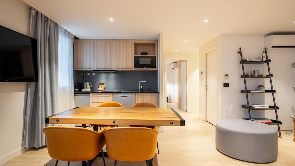 Campanile PRIME - Suresnes - La Défense