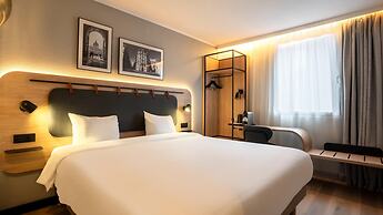 Campanile PRIME - Suresnes - La Défense
