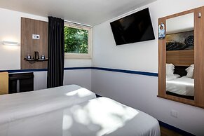 Kyriad Paris Ouest - Colombes