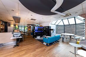 Kyriad Paris Ouest - Colombes
