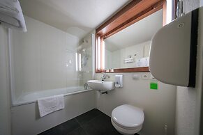 Brit Hotel Confort Ampaline Périgueux Est