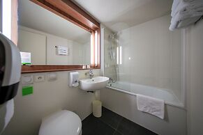 Brit Hotel Confort Ampaline Périgueux Est