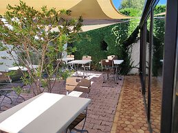 Kyriad Tarbes Odos