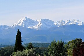 Kyriad Tarbes Odos