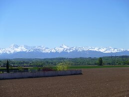 Kyriad Tarbes Odos