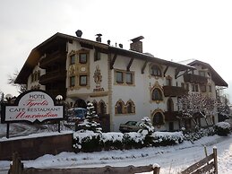 Hotel Tyrolis