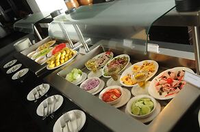 Jacaranda Indian Ocean Beach Resort