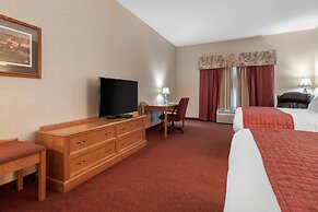 Norfolk Lodge & Suites, an Ascend Collection Hotel