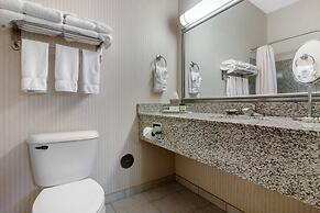 Norfolk Lodge & Suites, an Ascend Collection Hotel