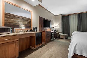 Norfolk Lodge & Suites, an Ascend Collection Hotel
