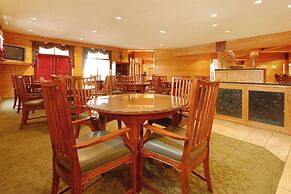 Norfolk Lodge & Suites, Ascend Hotel Collection