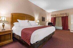 Norfolk Lodge & Suites, an Ascend Collection Hotel