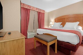 Norfolk Lodge & Suites, an Ascend Collection Hotel