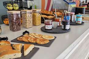 Le 2 by HOTEL AKENA LA FERTE BERNARD