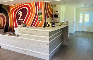 Le 2 by HOTEL AKENA LA FERTE BERNARD