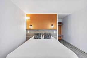 Le 2 by HOTEL AKENA LA FERTE BERNARD